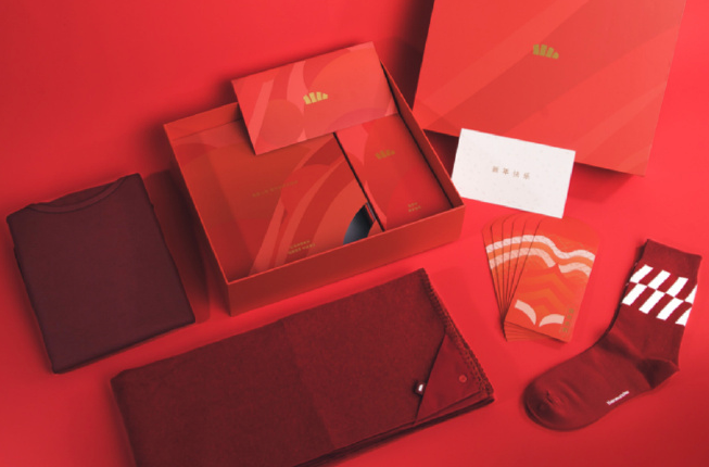 蕉下推出新年限定红品红盒-企宣易